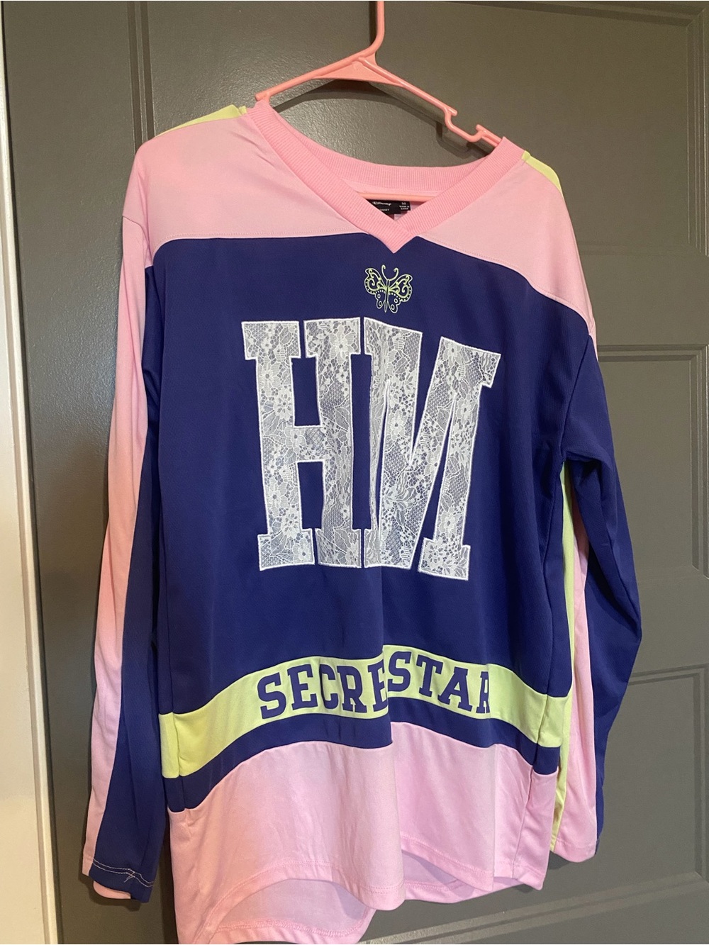 Hanna Montana Jersey' Colorblock Long Sleeve Top - Pink & Navy
